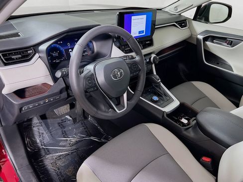 Used 2023 Toyota RAV4 Limited AWD/4WD image 10