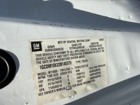 Used 2002 Chevrolet Astro RWD image 19