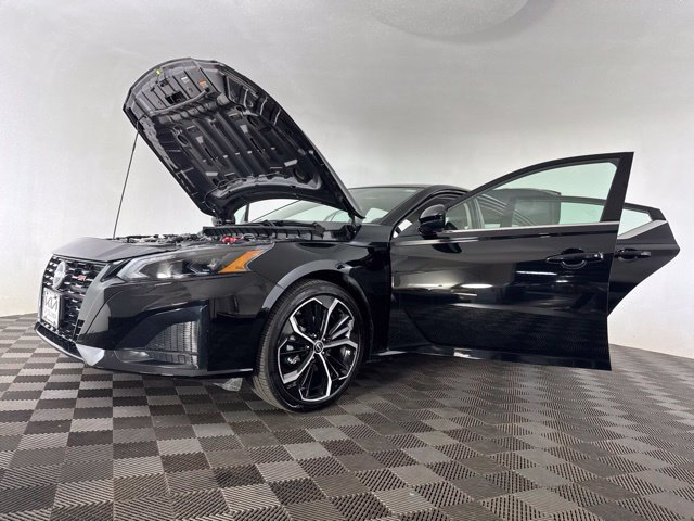 Used 2026 Nissan Altima 2.5 SR FWD image 21