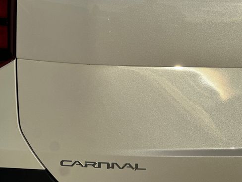 New 2026 Kia Carnival image 28