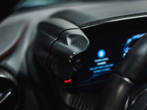 Used 2024 McLaren 750S Spider image 20