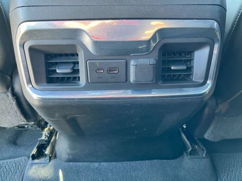 Used 2022 Chevrolet Silverado 2500 High Country AWD/4WD image 37