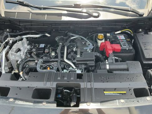 Certified 2025 Nissan Kicks SR FWD image 37