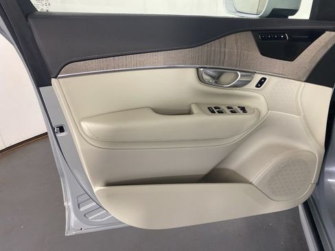 Used 2024 Volvo XC90 B6 Ultimate w/ Protection Package Premier AWD/4WD image 25