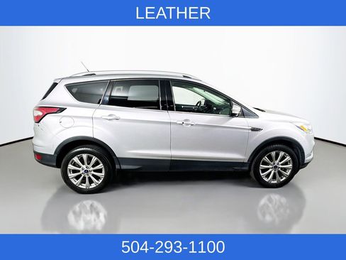 Used 2018 Ford Escape Titanium image 4