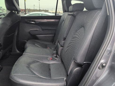 Used 2020 Toyota Highlander Limited image 5