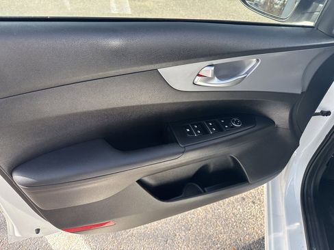 Certified 2023 Kia Forte LXS image 10