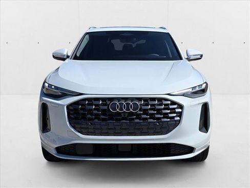 New 2025 Audi Q5 Premium Plus w/ Premium Plus image 2