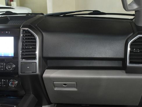 Used 2019 Ford F150 XLT image 24