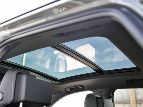 Certified 2025 Audi Q3 2.0T Premium w/ Convenience Package image 17