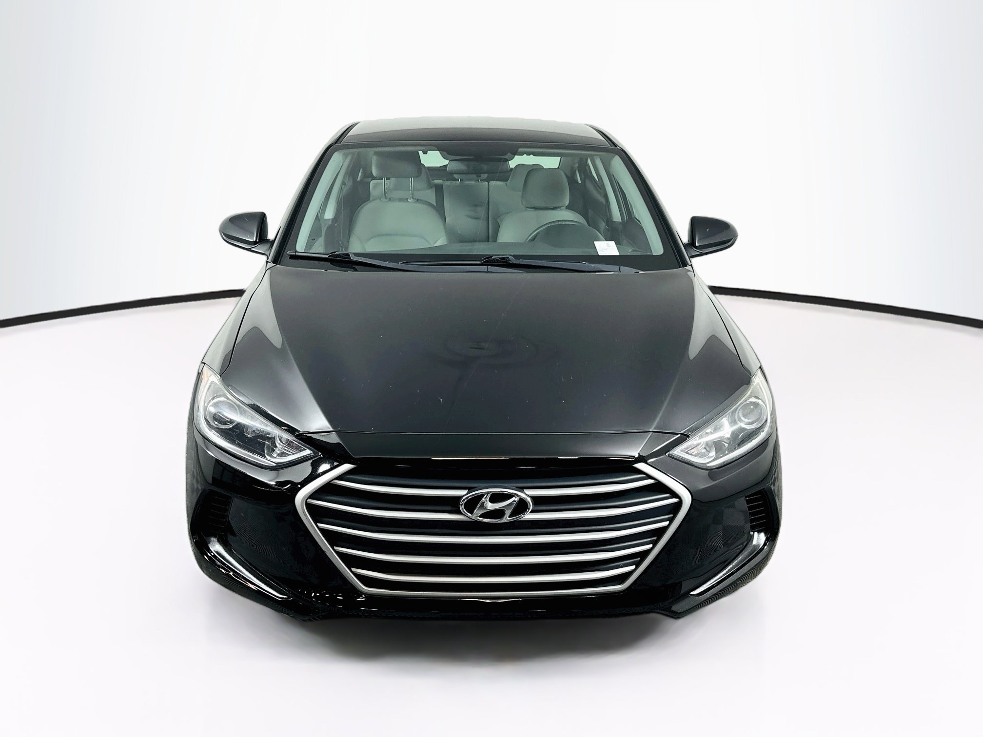 Used 2017 Hyundai Elantra SE FWD image 2