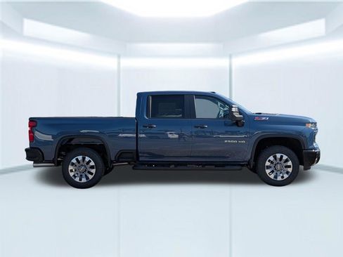 New 2026 Chevrolet Silverado 2500 Custom w/ Custom Value Package AWD/4WD image 7