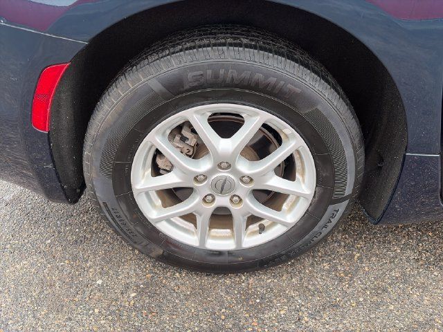 Used 2024 Chrysler Pacifica Touring-L FWD image 16
