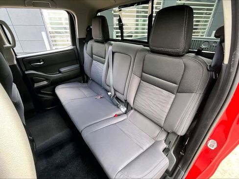 Certified 2023 Nissan Frontier SV w/ SV Convenience Package image 19