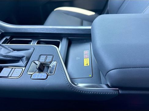New 2026 Lexus GX 550 AWD/4WD image 31