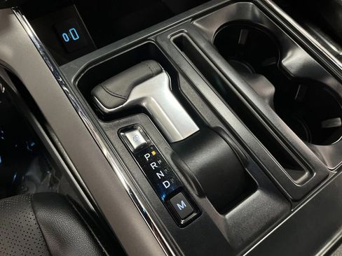 Used 2024 Ford F150 Lariat image 30