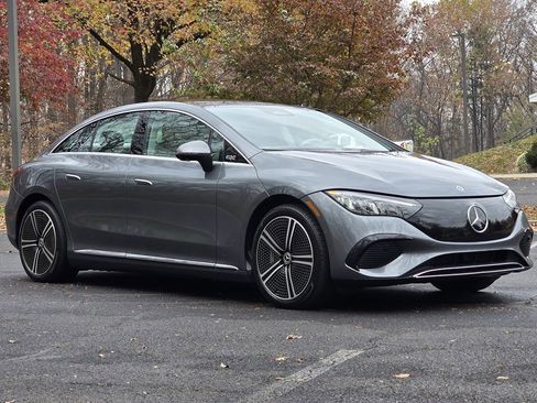 Used 2023 Mercedes-Benz EQE 350+ Sedan image 8