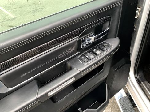 Used 2017 RAM 1500 Limited image 25