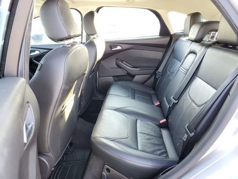 Used 2016 Ford Focus SE w/ Equipment Group 201A image 29