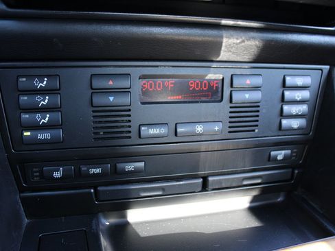 Used 2001 BMW M5 image 30