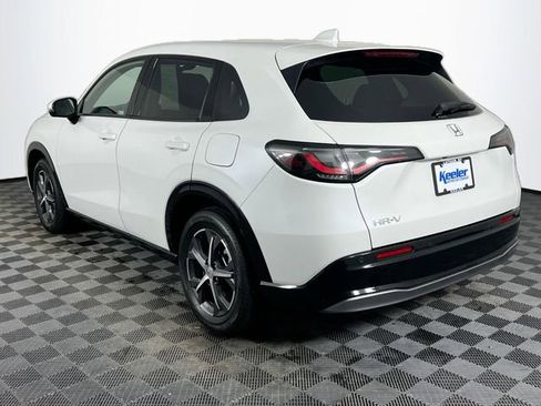 Certified 2024 Honda HR-V EX-L image 4