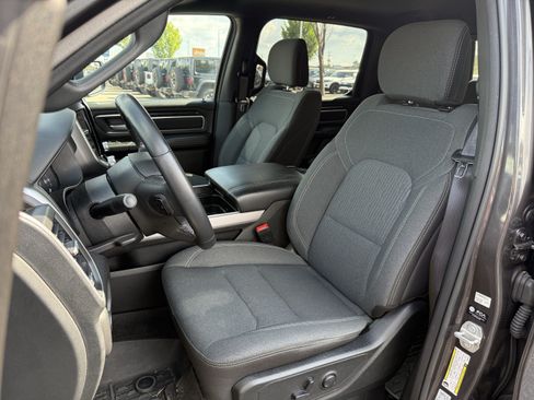 Used 2023 RAM 1500 Big Horn AWD/4WD image 12