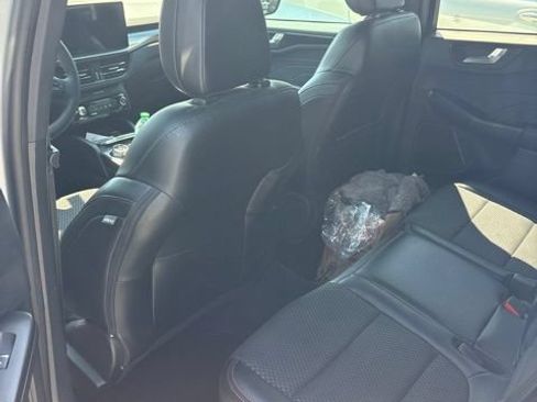 Used 2023 Ford Escape ST-Line w/ Tech Pack #1 FWD image 5