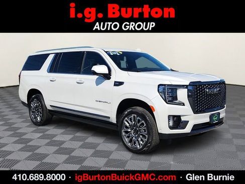 Used 2023 GMC Yukon XL Denali Ultimate AWD/4WD image 1