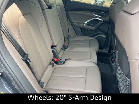 New 2025 Audi Q5 Prestige image 33