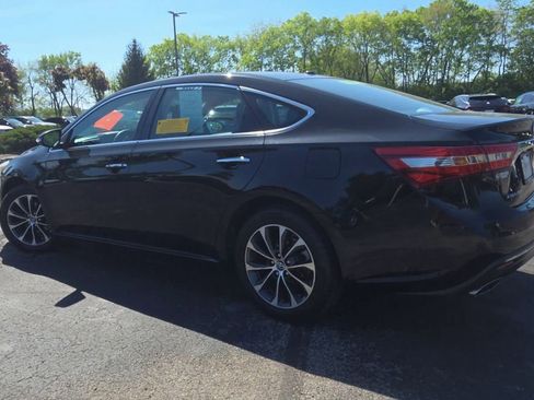 Used 2018 Toyota Avalon XLE FWD image 6