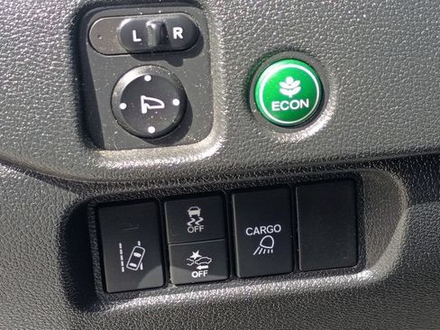 Used 2021 Honda Ridgeline Sport image 19