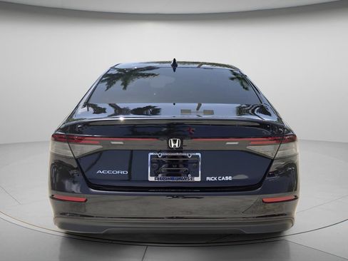 Used 2025 Honda Accord LX image 6