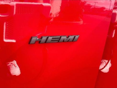 Used 2018 Dodge Challenger R/T w/ Blacktop Package image 30