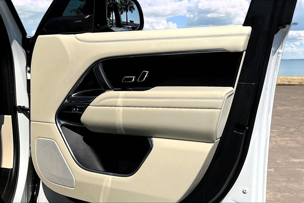 Used 2023 Land Rover Range Rover SE AWD/4WD image 28