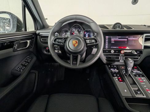 New 2026 Porsche Macan AWD/4WD image 21