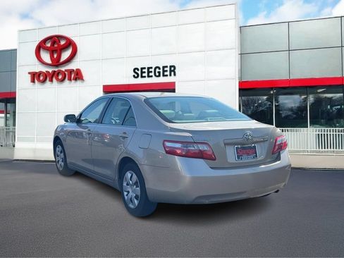 Used 2008 Toyota Camry LE FWD image 7