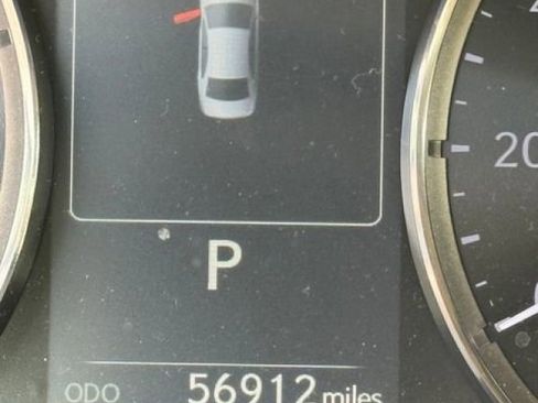 Used 2018 Lexus IS 300 AWD w/ Comfort Package image 8