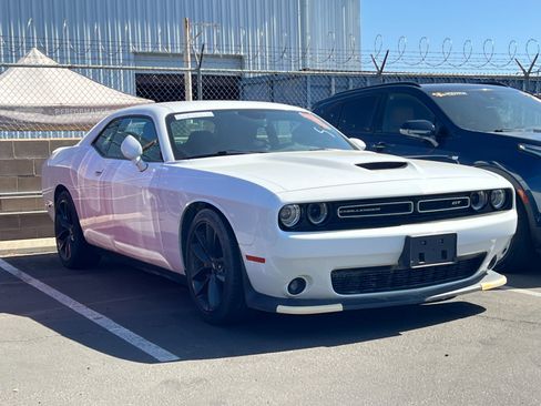Used 2022 Dodge Challenger GT w/ Performance Handling Group RWD image 2