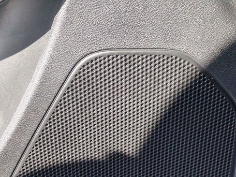 Used 2020 Jeep Cherokee Limited image 33