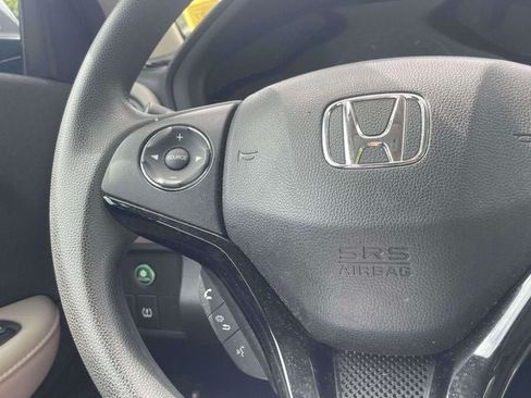Used 2021 Honda HR-V LX image 22