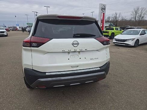 Certified 2023 Nissan Rogue SL w/ SL Premium Package image 6