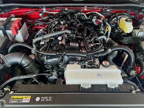 New 2026 Toyota 4Runner SR5 AWD/4WD image 7