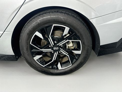 Used 2024 Hyundai Sonata SEL FWD image 11