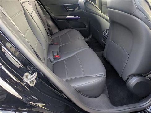 Certified 2025 Mercedes-Benz GLC 300 4MATIC image 18