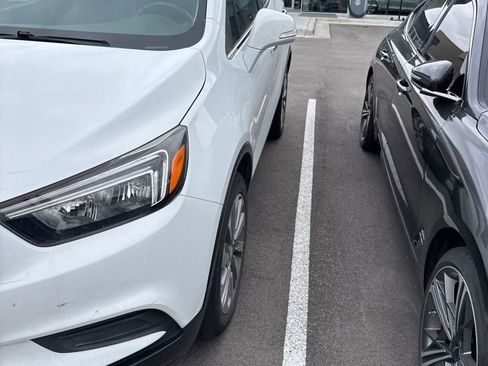 Used 2019 Buick Encore Preferred image 2