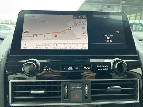 Used 2024 INFINITI QX80 Luxe image 19