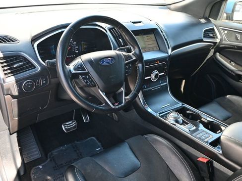 Used 2019 Ford Edge ST w/ Equipment Group 401A image 8