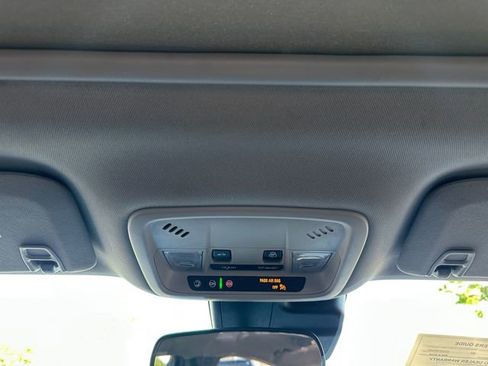 Used 2022 Chevrolet Malibu LT FWD image 28