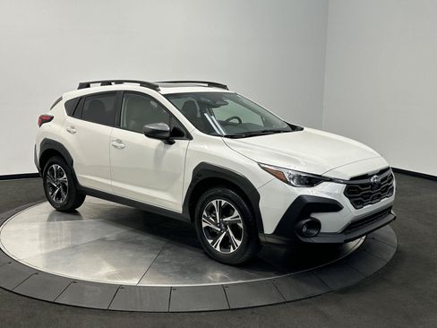 Used 2024 Subaru Crosstrek 2.0i Premium AWD/4WD image 2