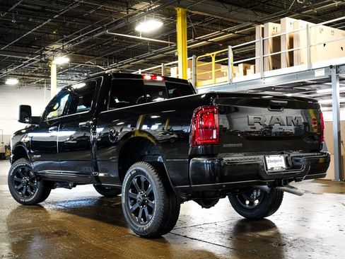 New 2026 RAM 2500 Big Horn AWD/4WD image 5